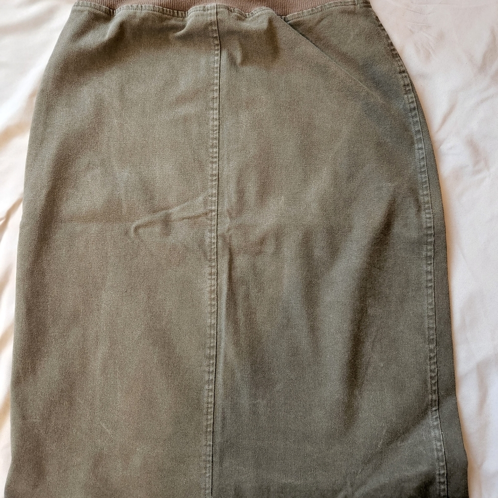 Women's elastic waist skirt